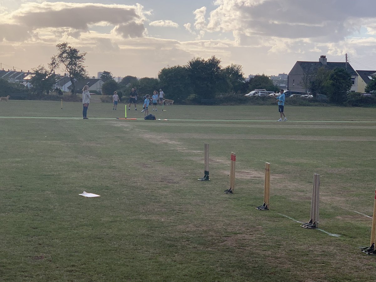 A twist to the normal Friday night Juniors &amp; Ladies training with our Annual 🏏Olympics - everyone seemed to enjoy themselves 🏏😀🌤