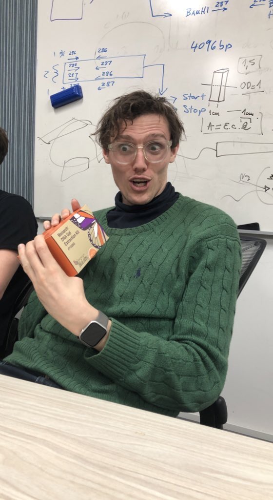 mqsynbioteam's tweet photo. Thank you @NEBiolabs and @timson_georgina for sitting down with the team and giving us so much ✨swag✨! We are so excited to play around with everything in the lab !
#synbio #STEM #mqu #aussynbio https://t.co/DHdZ8hwBFg