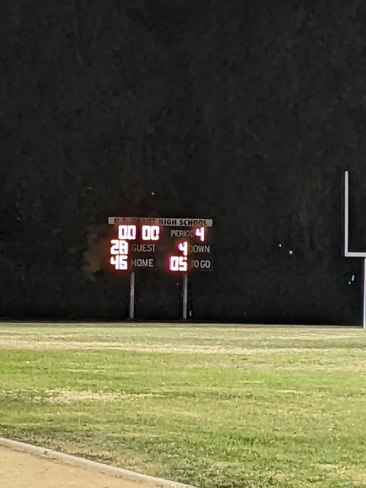 GYawright's tweet photo. Friday night lights! Grant took that W! Game 1 @MsMcMurrin @grantpeteacher @Irishtata https://t.co/35ilMi5Qr4