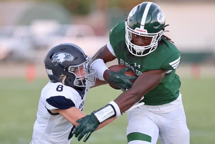 Bryson Davis was named the <a href="/frontrowpreps/">Front Row Preps</a> player of the game following @mantecafootball’s 44-6 win over @vistadellago_fb. 

Playing in his first HS 🏈 game, Davis scored on his very first touch — an 86-yard KO return. He also added a 60-yard TD and two sacks to complete his debut