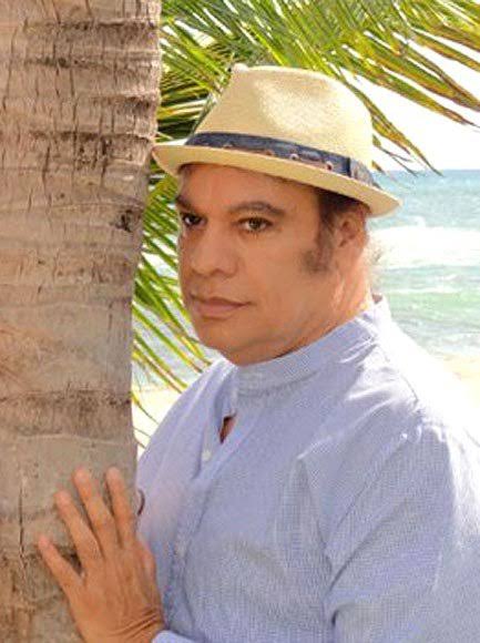 valcer80's tweet photo. Juanga viendo como Yo no nací para amar, nadie nació para mí... #ForeverSoltera https://t.co/WTDeIwODwy
