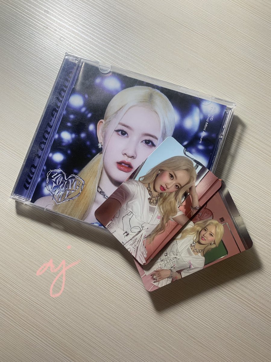 insmniaz's tweet photo. 🎸 wts ph 
       
       ✩ sieun jwc ar set unsealed
       ✩ ₱450 + pf
       ✩ onhand

♱ dm for condi, loc : mm, payo | 3 days rsvn/dop , mop : gcash, mod : direct ggx, sco, flash exp

reply “mine”/ dm to claim 🦇 https://t.co/xLov4jkc4c
