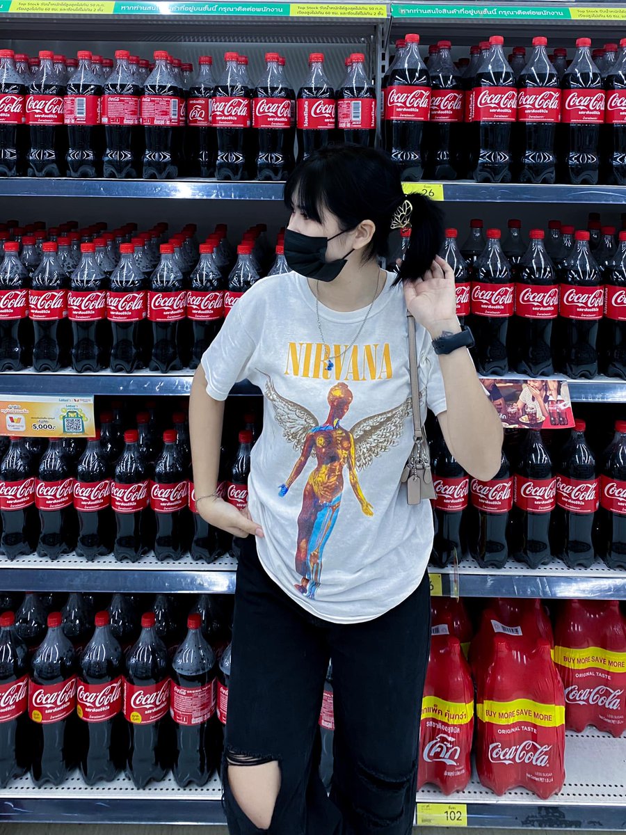 ก็เหงาเป็นนะเธอ🥀😥🥱💦👌👉🚬💘
มาหาหน่อย  bit.ly/3zWtFCy 📲