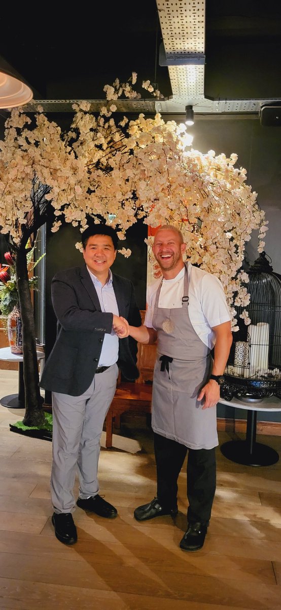 Rina Sowler 吴日娜 (@rina_sowler) on Twitter photo Wonderful evening with Wonderful friends ❤️.
Thank you <a href="/DaveJCritchley/">chef dave critchley</a> <a href="/lubanliverpool/">Lu Ban Liverpool</a> . 干杯 😆🥂 Wonderful evening with Wonderful friends ❤️.
Thank you <a href="/DaveJCritchley/">chef dave critchley</a> <a href="/lubanliverpool/">Lu Ban Liverpool</a> . 干杯 😆🥂
