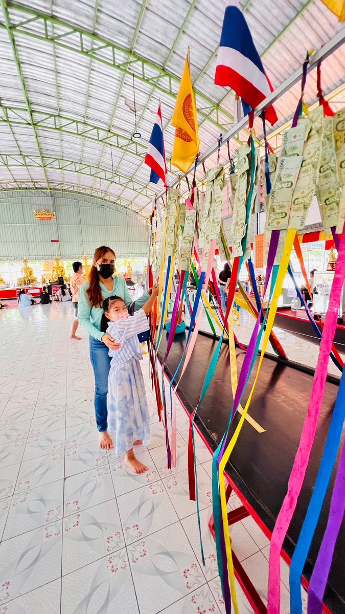 Suwath's tweet photo. ทำบุญ (@ วัดบางโฉลงนอก in Bang Phli, Samut Prakan) https://t.co/28tRq7Ipfk https://t.co/sASYZUCaTC