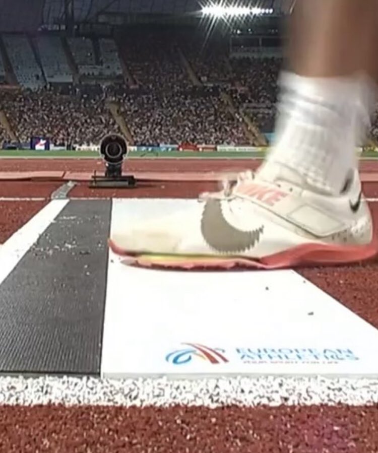 MattVanStan's tweet photo. 3 jumps, but which are fouls? 1 had🥈taken away in LJ, 2 others kept their marks &amp; won🎖in TJ

#2 is Bekh, surely a foul? Mark stood (would have won anyway as improved)

#3 is Makela 🇫🇮. If 🔴, she’s 5th, not🥈

My point not whether 🔴or🟢, but lack of consistency in judging. https://t.co/UrE47QtALO