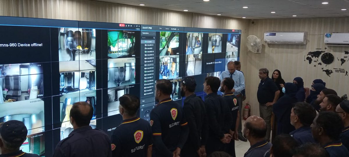 SOSPakiistan's tweet photo. We Monitor 24/7 from Pakistan Command &amp; Control room 
{VOIP Montiring Department}
Weekend Breeifing of Regional Crew for better learning of SOPs
Security Organizing System Pakistan Pvt. Ltd. 
#Security #Monitring #Pakistan #CIT #CashManagment #Valuables #SOS #Banks https://t.co/6ibb2uTkes
