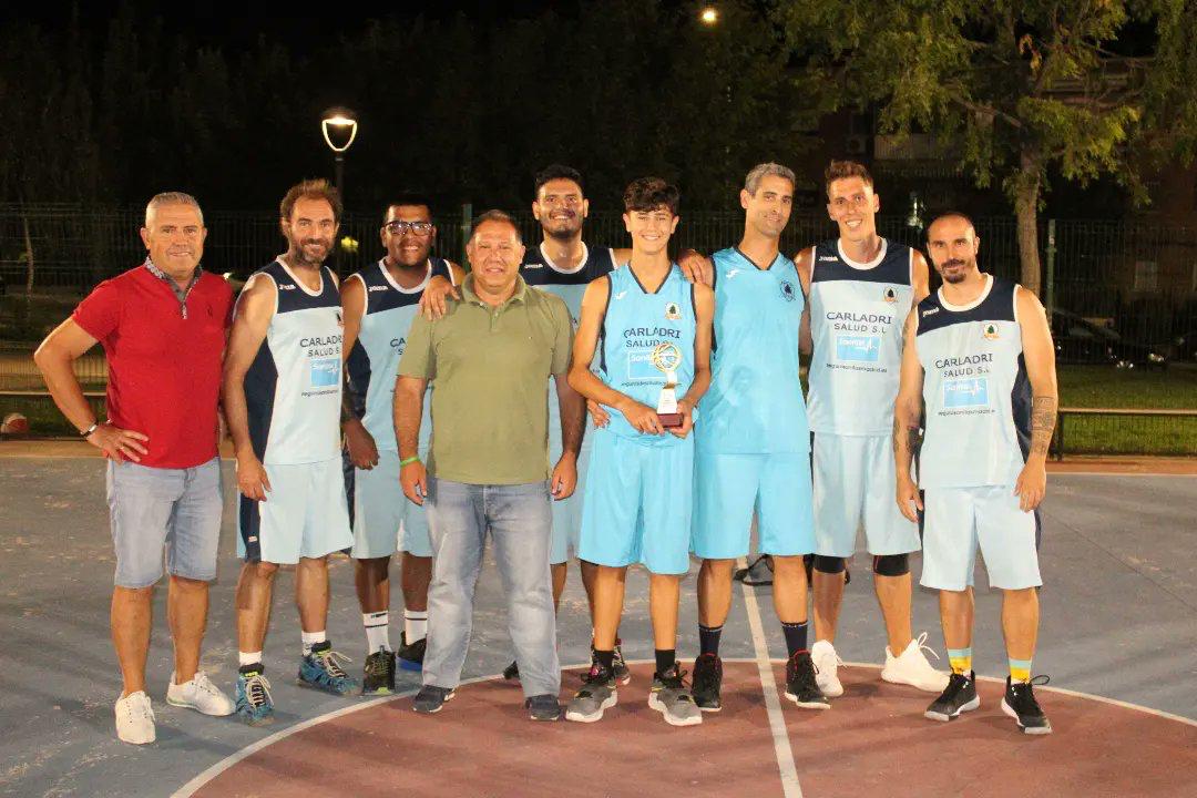 CbElAlamo's tweet photo. Enhorabuena a nuestro equipo que se proclamó ayer campeón del VII Torneo de Baloncesto El Álamo https://t.co/PFAeAvobAl