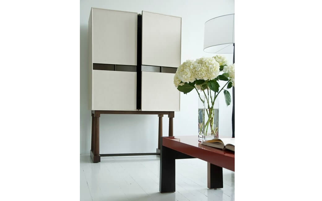 Dry Bar with solid ash base and bronze powder coat handles and smoked mirror back with LED lighting by designer Jiun Ho from Kinkou collection. #drybar #bolier #kinkoucollection #jiunho #interiordesign #luxuryfurniture #deccahome #deccafurniture