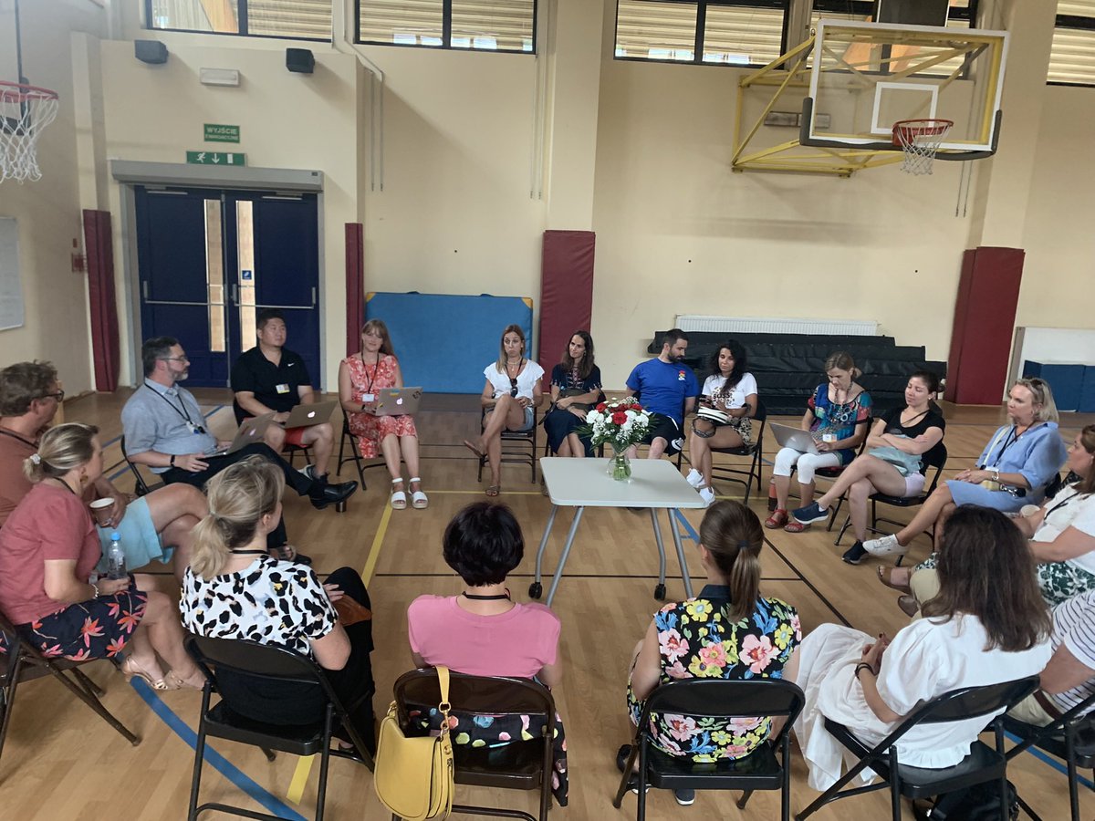 Miranda Rose tweet media