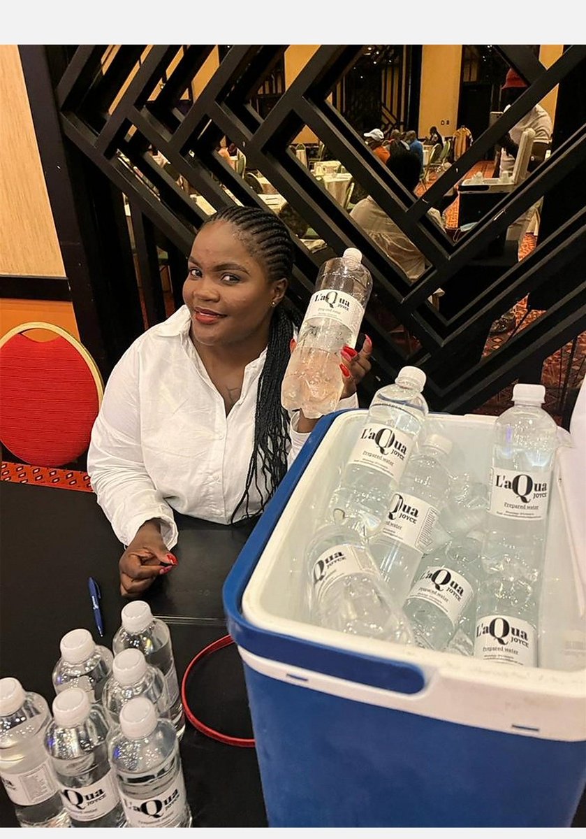Thush_Mcobothi's tweet image. Never underestimate the power of starting small 🤞🕯️... I started selling maybe 10 cases a month.. Now I'll supplying @SunInternational hotel 🥺😇🙏
Biiig moves!