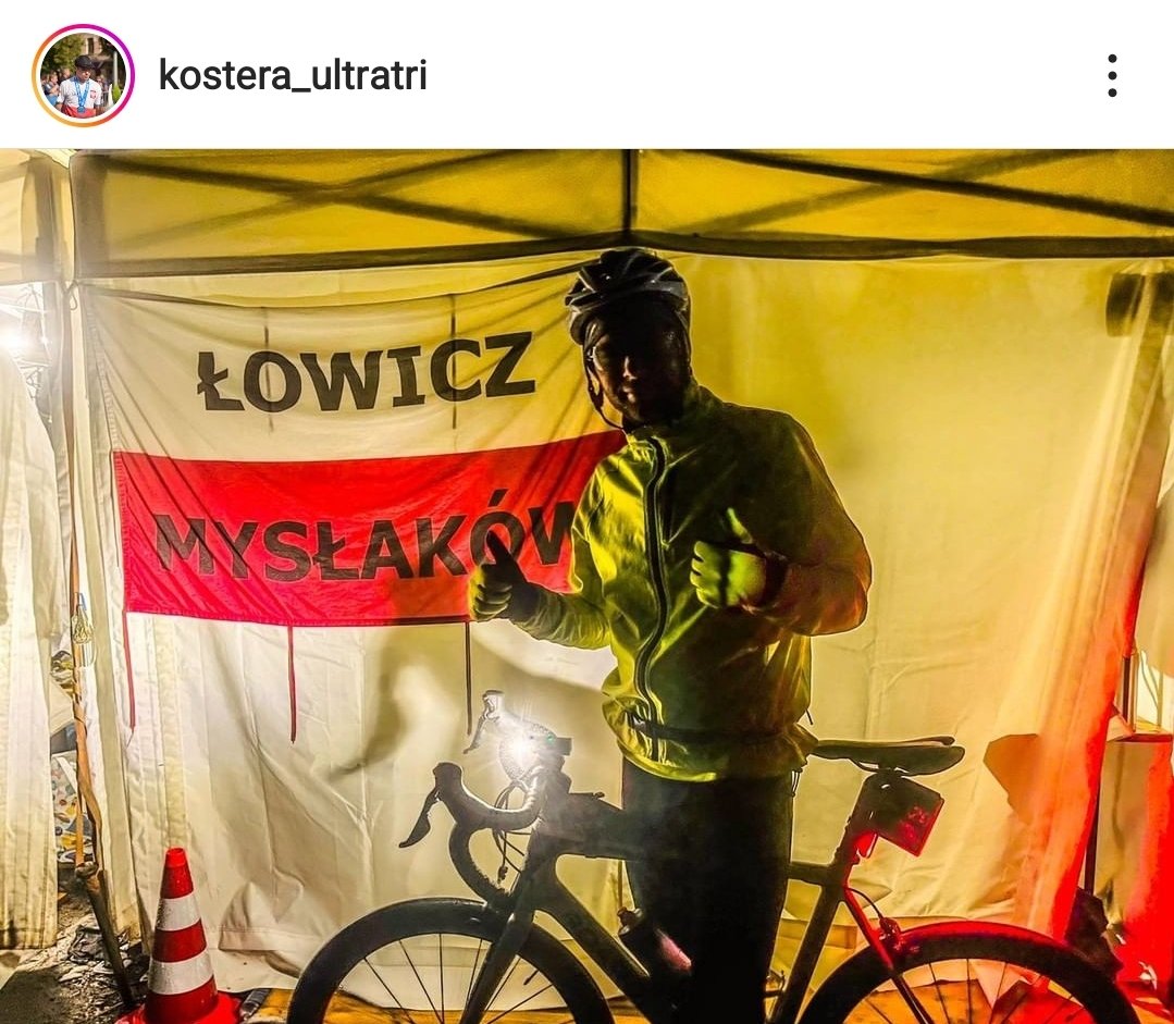 MielcKarol's tweet photo. Robert Karaś wraca do zdrowia tymczasem na trasie Adrian Kostera przekroczył już 135 km biegu i jest na 3 miejscu. Tomasz Lus ma przejechane 1278 km! Obaj Panowie czują się dobrze i mam nadzieję że powalczą o najwyższe lokaty #10IM #teamkaraś #TeamKostera https://t.co/2X5qOcBOJY