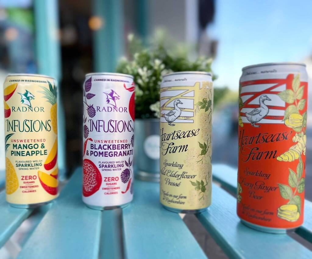 Colairos's tweet photo. 🎉😋It’s FINALLY the weekend and we have NEW tasty drinks in our Crystal Palace Store!😋🎉

As a family business ourselves, we love to see other businesses/family run, do there thing! And wow these sparkling drinks did not disappoint from @radnor_infusio… https://t.co/W1gi2uz5up https://t.co/X0stDB1asS
