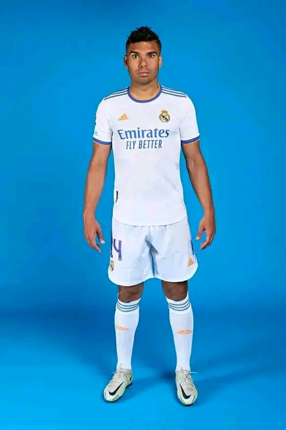 ibrahimsaifa41's tweet photo. So proud of u casemiro thanks you so much gud bye https://t.co/Wf61DP3wNk