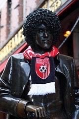 Happy Birthday to ex Thin Lizzy front man Phil Lynott today. 