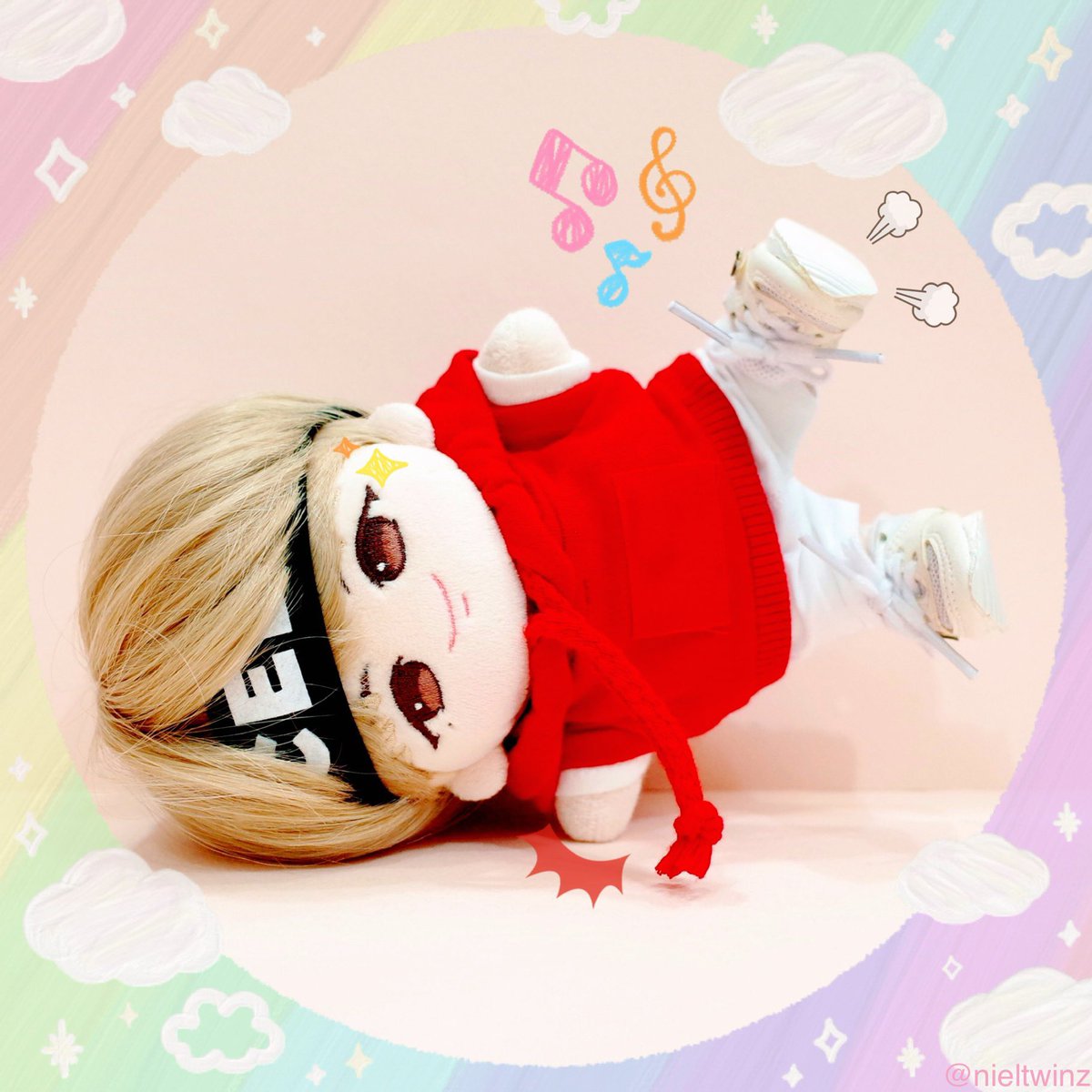 지난주 슈슈’s ootd
급하게 바지랑 헤어밴드만들고 빨간후드티 로고가려서 탄생한 착장!! 슬로건도 챙겨놨지만 까먹고 안가져감😅
갑분 슈슈녜리 비보잉으로 마무리
#슈슈녜리