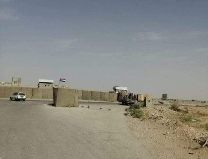 صباح الخير 
قوات العمالقة ودفاع #شبوة يسيطرون على نقطة جردان وحقل s4 النفطي في عياذ وقدهم في مجمع العقلة النفطي 🤗 
امسكوهم لايصلون شرورة