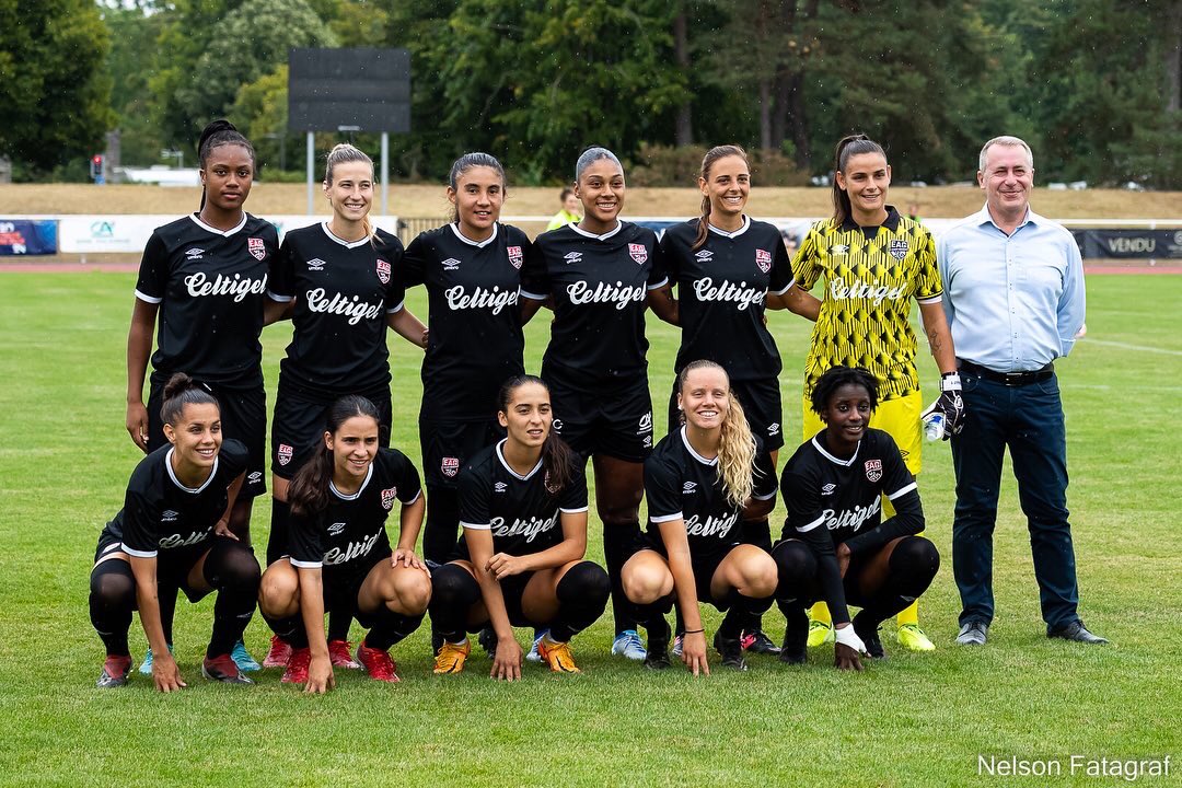AmmorSam's tweet photo. 🚨Aiglonnes Cup🚨
📆 Jour 3
⚽️ @EAGuingamp vs @LOSC_Feminines 
🇫🇷 @D1Arkema 
🏟 @VilledeFbleau 
🤝 @mrdlevine 
@footofeminin @D2FeminineFFF @FFF #AiglonnesCup @WomenDu https://t.co/5ldCsBBffA
