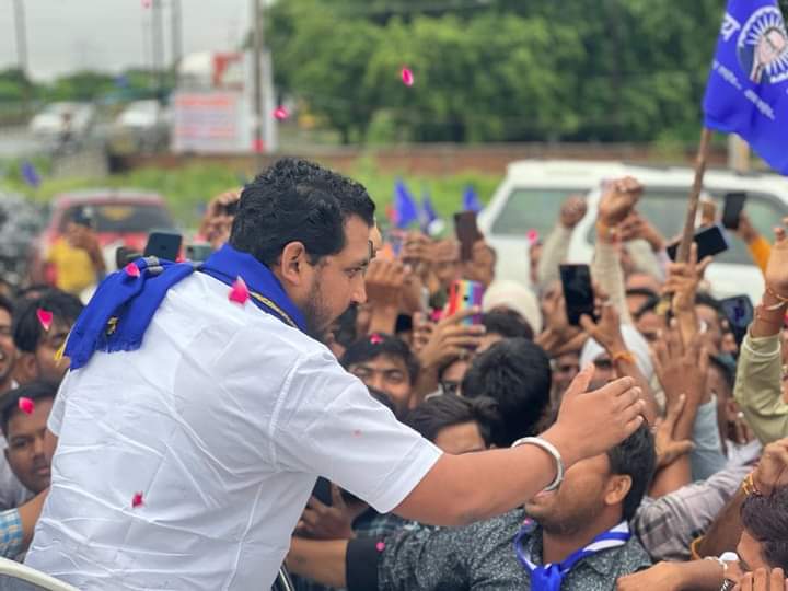 BA4Chhattisgarh's tweet photo. आज मध्य प्रदेश के शिवप��री में जनसभा को संबोधित करने निकल चुके है ऐडवोकेट चन्द्र शेखर आज़ाद आप सभी भी पहुँचे।जय भीम, जय मंडल।
@BhimArmyChief https://t.co/fl6zMpHu1Q