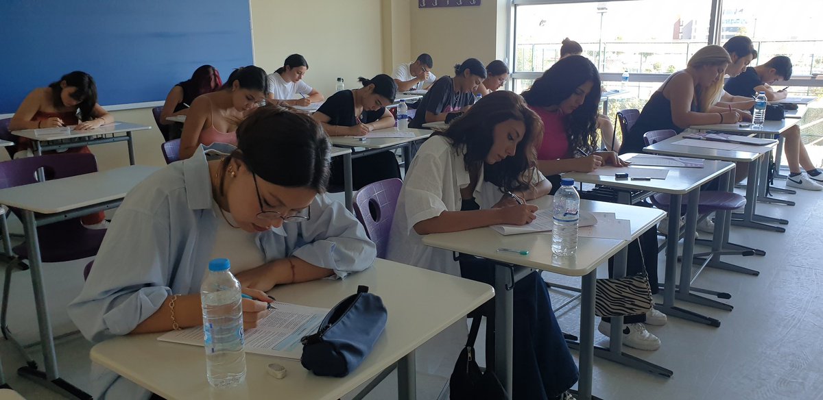 UOGaziemir's tweet photo. 8 ve 12.sınıf öğrencilerimiz Uğur Tanı Sınavı ile yeni döneme ilk adımı attılar.💜

Tüm öğrencilerimiz için başarılı bir yıl olmasını diliyoruz. 💫 

#UğurluOlmak 
#UğurKazandırır https://t.co/LTuCfKemEX