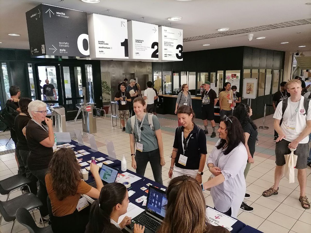 And yes: the #cOSMopolIT team is finally meeting in person at #SotM2022! 🤩
#StateoftheMap2022 <a href="/sotm/">State of the Map</a>