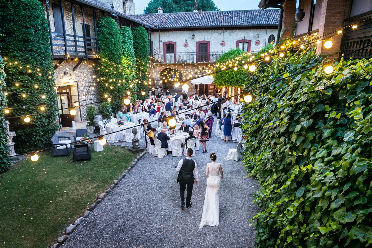 easyEventhire's tweet photo. Dare we say now, but weddings are definitely back! How to budget for your outdoor wedding...
Read more: https://t.co/9EpMeTryq3
#easyhire #easyevents #easyeventhire #eventtips #eventplanner #furniturehire #weddingfurniture #outdoorwedding https://t.co/K3gEWpHndn