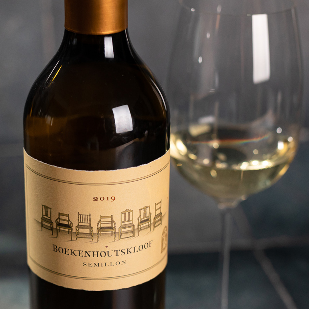 Our Wine of the Week hails from some of South Africa's oldest and most beautiful vineyards, in Franschhoek, Western Cape: Boekenhoutskloof's 2019 Semillon at £28.50 per bottle inc VAT. Click here to buy: goedhuis.com/collections/wi…