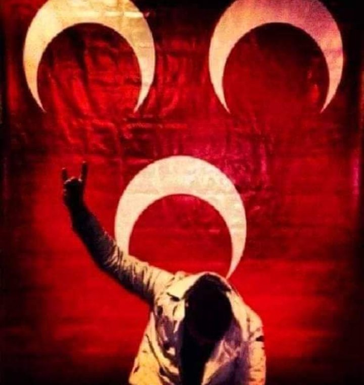Güne Bismillah...

"Bir Hilâl uğruna Ya Rab,
 Ne güneşler batıyor !.."

***

BİZ,
ÖLÜMÜNE... ÖLÜMÜNE.

***

Selam ve Dua ile...

#AllahuEkber
