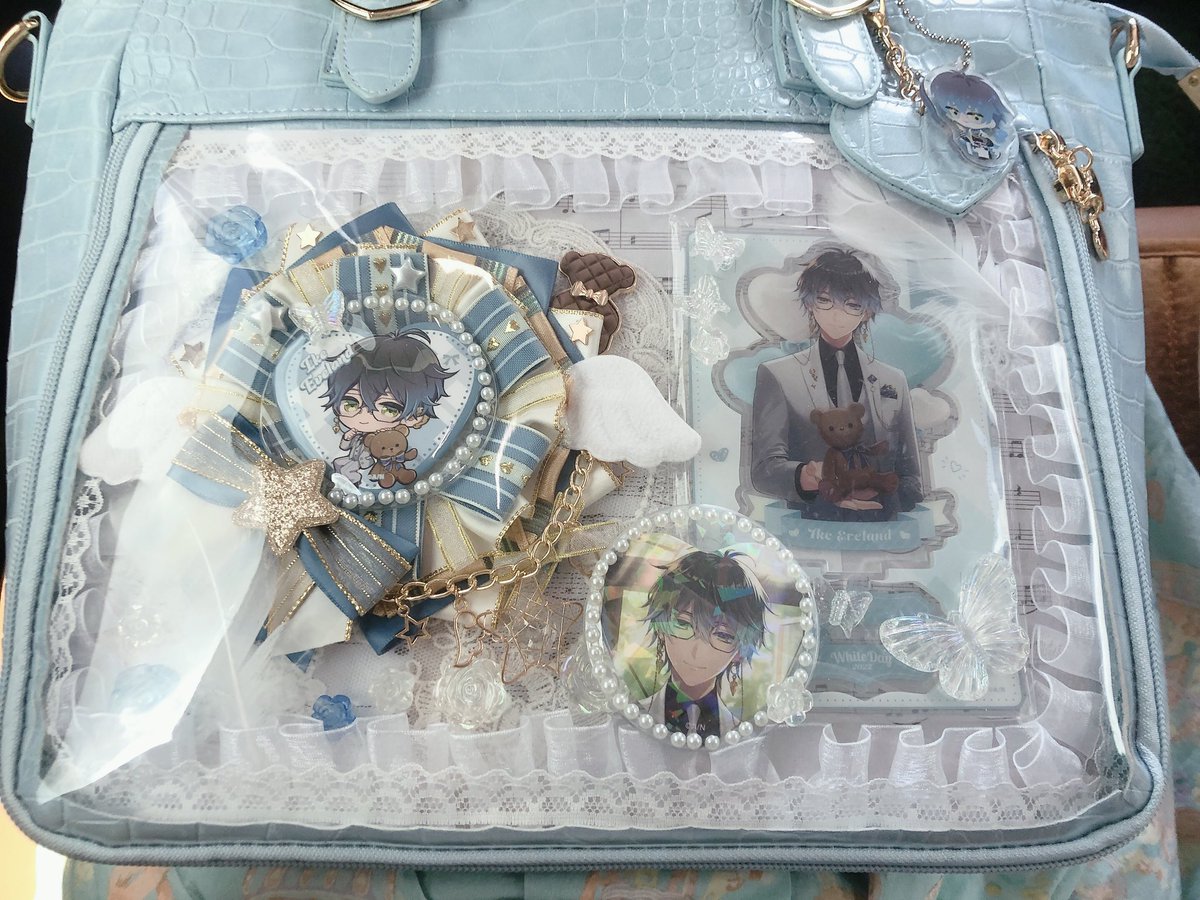 ikearminfru's tweet photo. 今天的痛包，小作家的没有送出去因为好社恐😂下次一定 https://t.co/6VQqYoWoGg