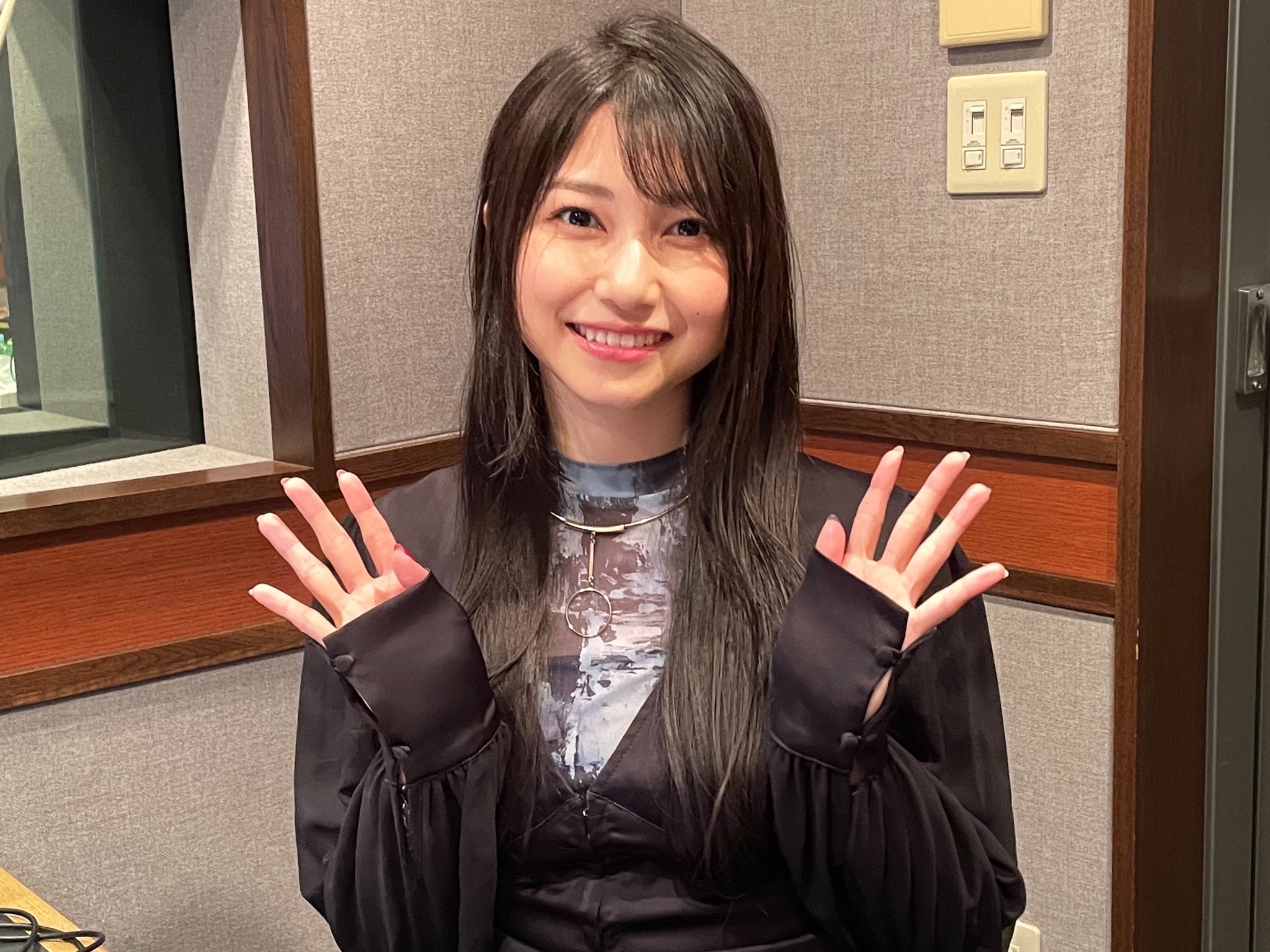 世界まる見え テレビ特捜部 公式 22日 月 夜7時からの 世界まる見え は 爆笑 衝撃映像大連発sp アカメが斬る 七つの大罪 などで大人気 雨宮天 さんがゲストナレーターで参加 天ちゃん よふかしのうた このすば 東京喰種 ここ
