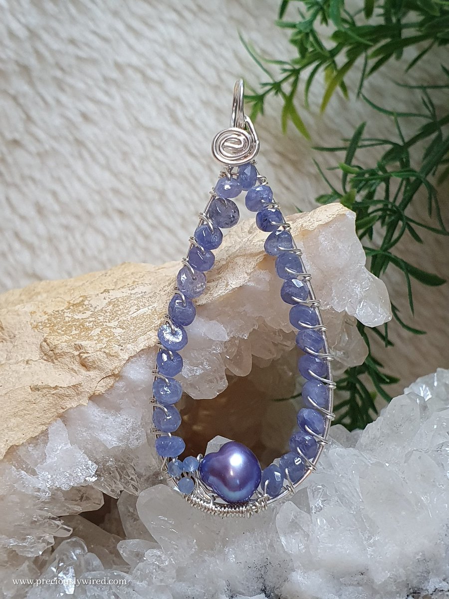 OOAK Sterling pendant featuring a violet Pearl &amp; Tanzanite. preciouslywired.com

#handmadejewellery #craftbizparty #MHHSBD #ukmakers #ElevensesHour #UKGiftAM #smartsocial #funpmlunch #HandmadeHour #Inbizhour #womeninbiz #WomanInBizHour #YourBizHour #UKLateHour #earlybiz
