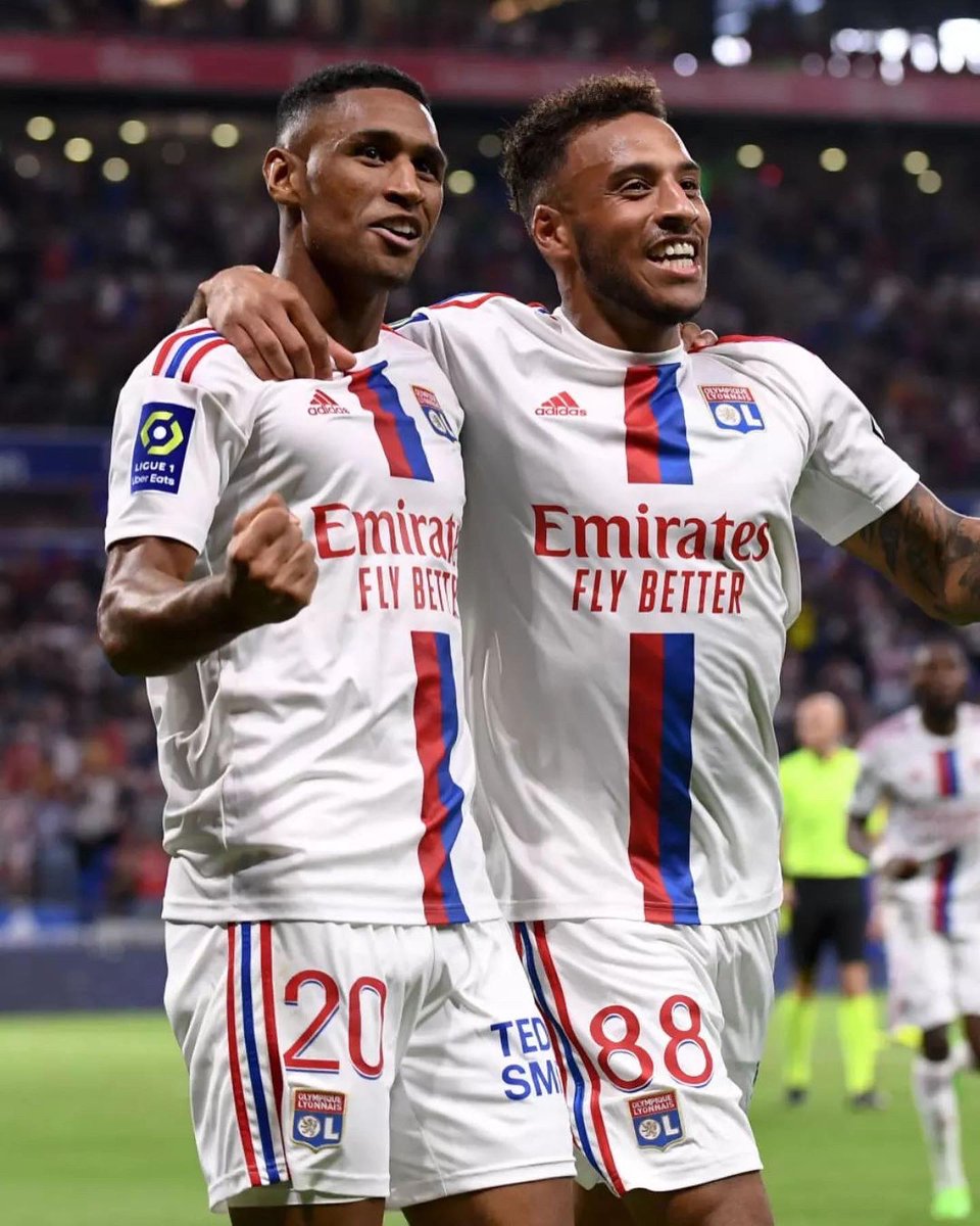 CorentinTolisso's tweet photo. Une belle victoire collective hier face à Troyes. On continue !! ⚽️🔴🔵  #TeamTHM @OL https://t.co/A2mPkNPrg6