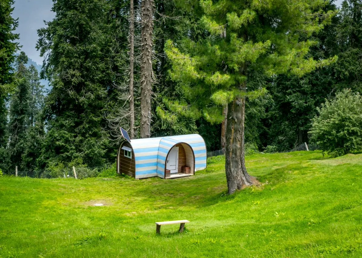 SyedNoorH's tweet photo. The dense forests, high altitude and the perennial chilly weather made it the refuge for the British soldiers seeking respite from the hot Indian weather. 
.
Indeed a fascinating place to visit https://t.co/mtj8fedkny