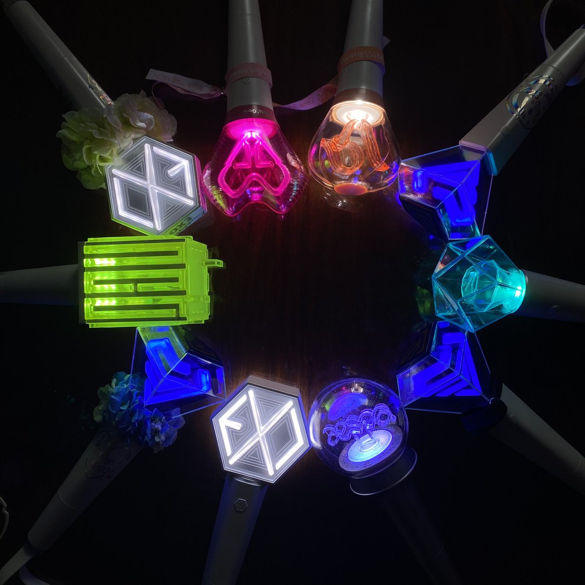 KyuPurpleEgg's tweet photo. READY FOR #SMTOWNLIVE2022_SUWON !!

𝒘𝒉𝒆𝒓𝒆 𝒂𝒍𝒍 𝒔𝒎 𝒔𝒕𝒂𝒏𝒔 𝒎𝒆𝒆𝒕 ✨ 

#SUPERJUNIOR #GIRLGENERATION #SHINEE #EXO #REDVELVET #NCT #AESPA https://t.co/nlhIfADW66