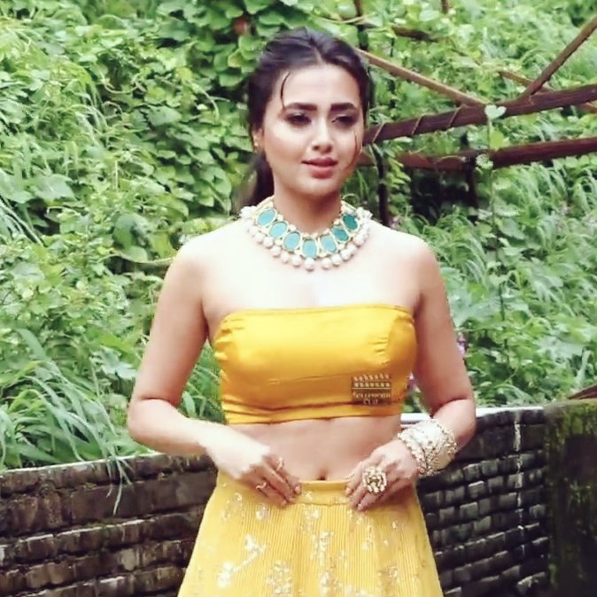 vinziee__'s tweet photo. someone stop me i'm in lovveee 😩

#tejasswiprakash #tejran https://t.co/QPosV3oyqi