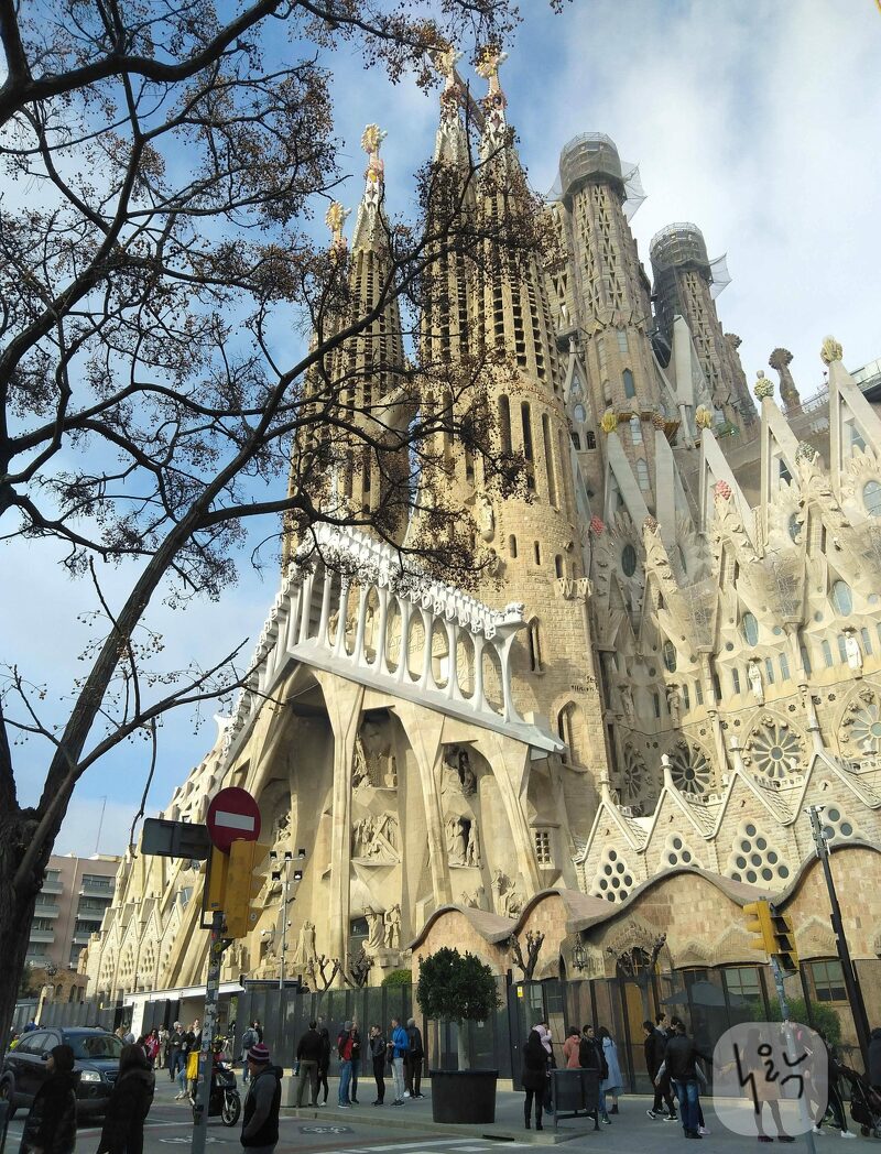 silvanacscorrea's tweet photo. #OlhaPaisagem de uma cidade que visitei durante 1 dia (nem deu para ver quase nada, of course) mas que do pouco que vi, para mim a cidade respira arte. Não foi a toa que dei este nome ao post desta semana do blog #OlhaPaisagem. Bom fim de semana.

https://t.co/6xIEzRwHPi https://t.co/mlvaQTaSK3