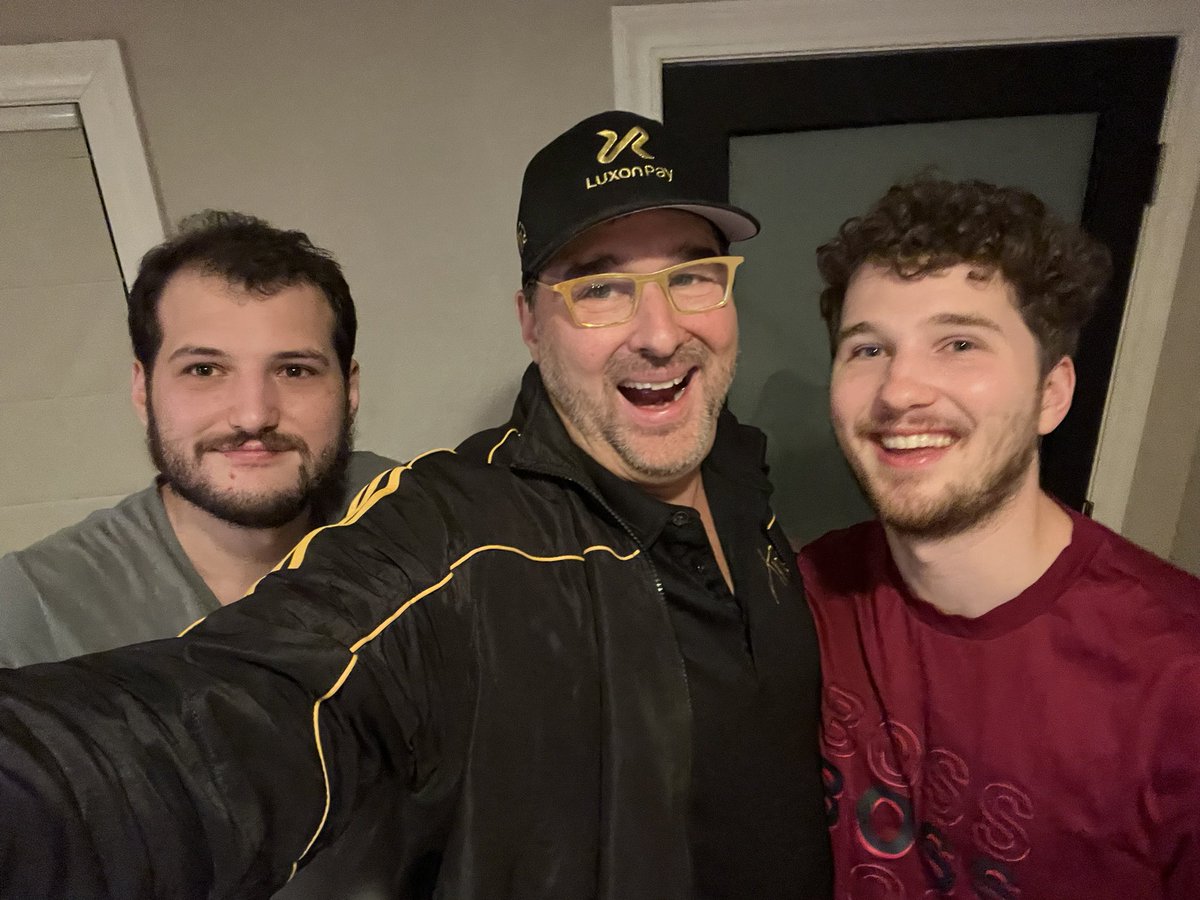 phil_hellmuth tweet media