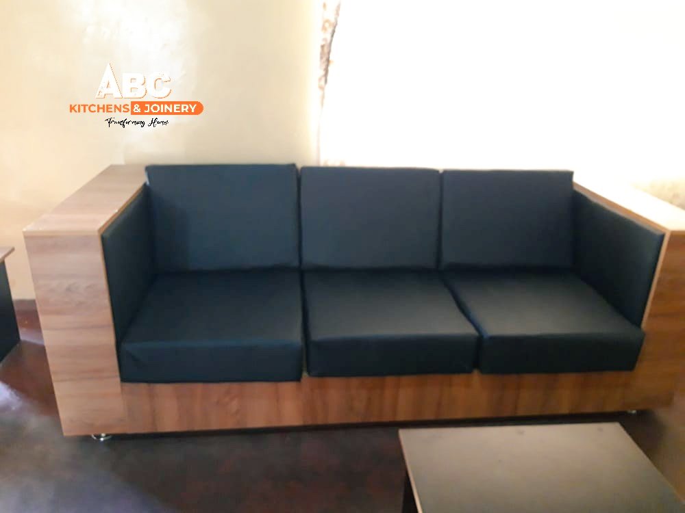 Bom Gee 🔤 tweet media