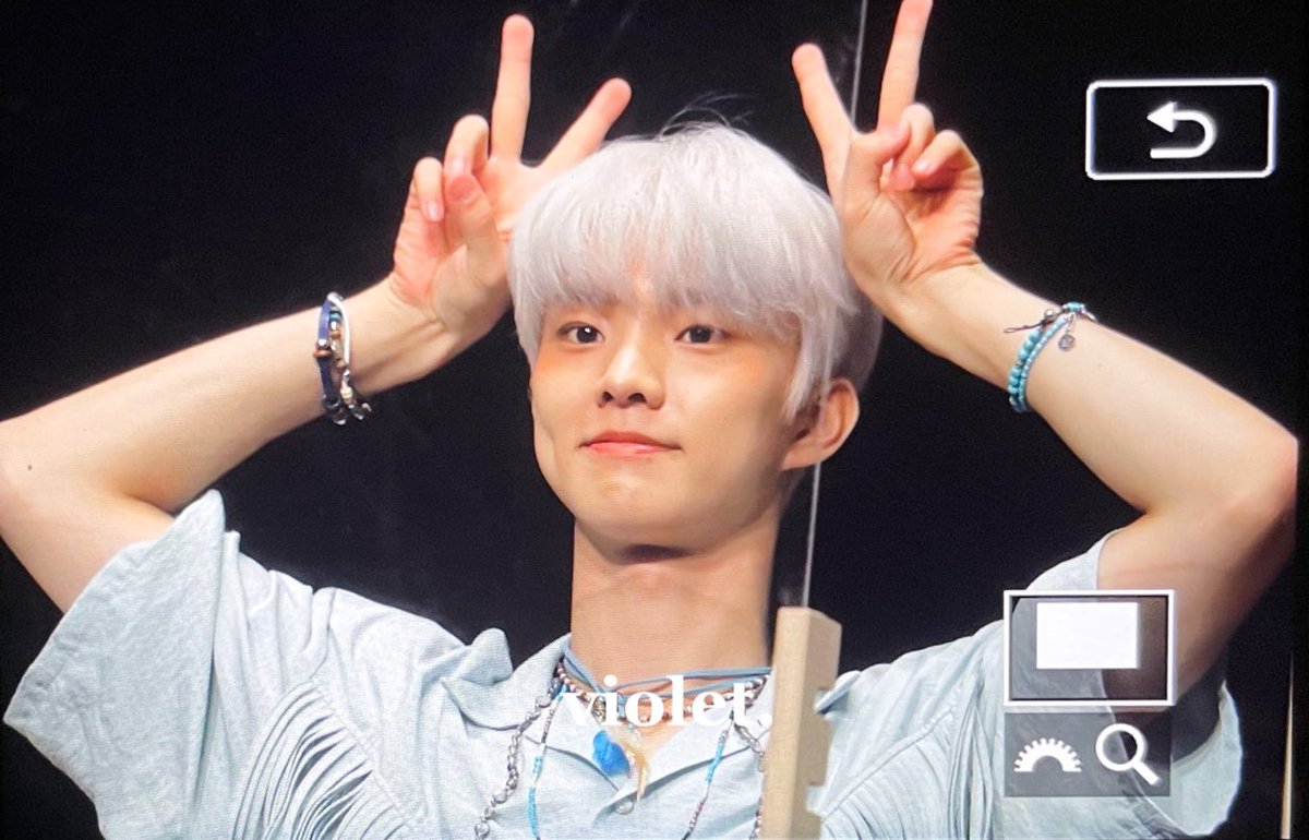 220820 뵤~

#THEBOYZ #더보이즈 #지창민 #큐