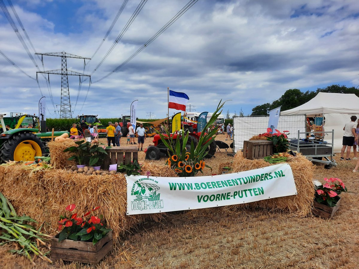 Mooie promotie voor het boerenbedrijf! #oogstdag #Tinte @GemWestvoorne