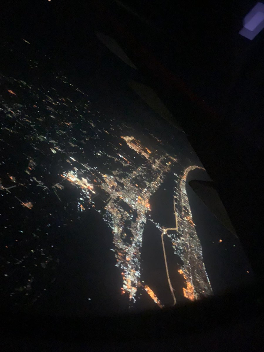 alasasy_m's tweet photo. 🛩️♥️♥️♥️ https://t.co/yc1tOnVqIG