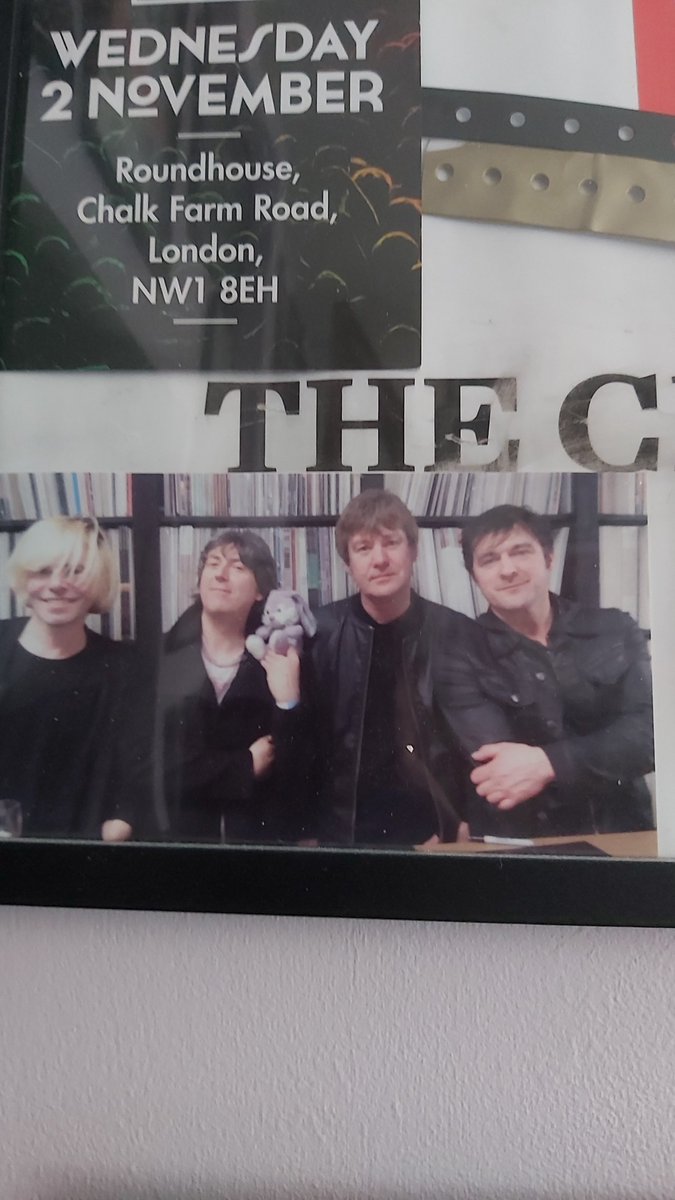 RivermanNick's tweet photo. Be my bunny rabbit I'll be your spiderman @NickiDonohoe #np @thecharlatans #onetoanother #offthepeg 🎧🎤📻✌💜☮ https://t.co/FK1hS2wBGU