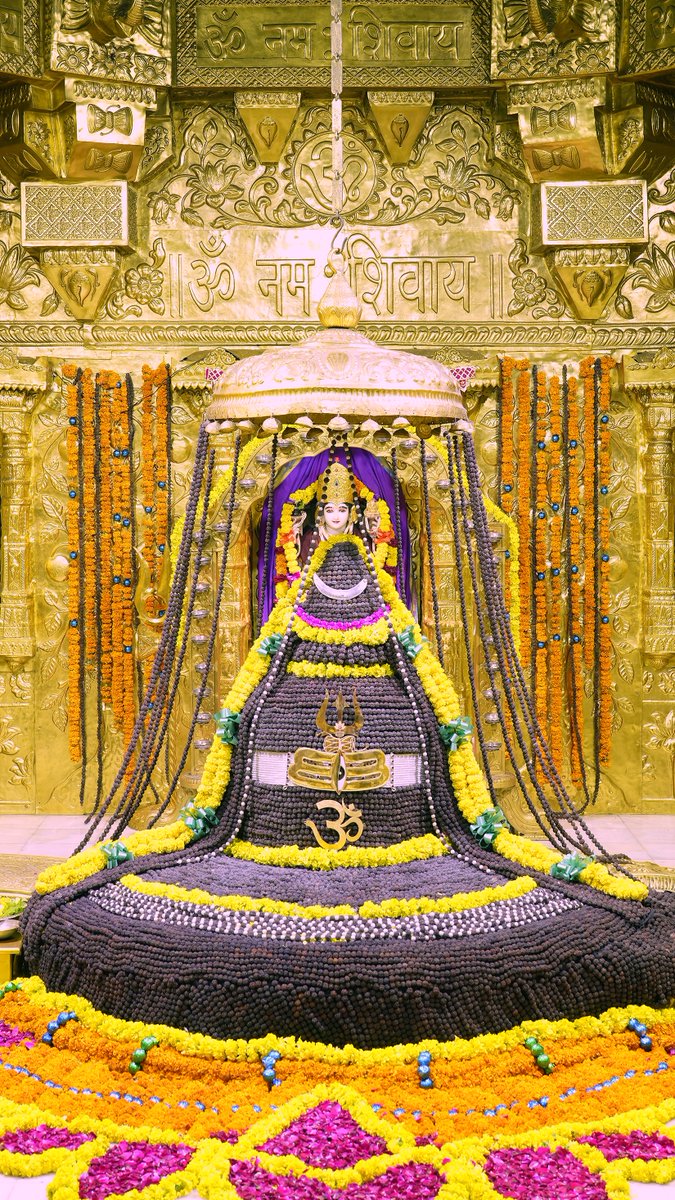 HarshitDixit001's tweet image. श्री सोमनाथ महादेव मंदिर, श्री सोमनाथ सरकार हमारे महादेव 🙏 #हर_हर_महादेव