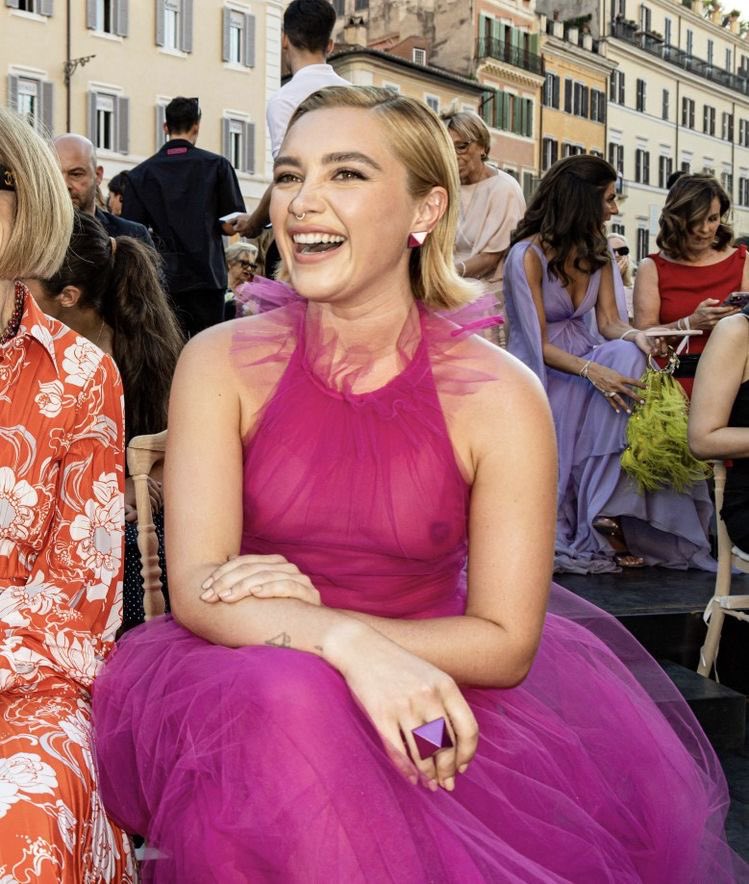 best of florence pugh tweet media