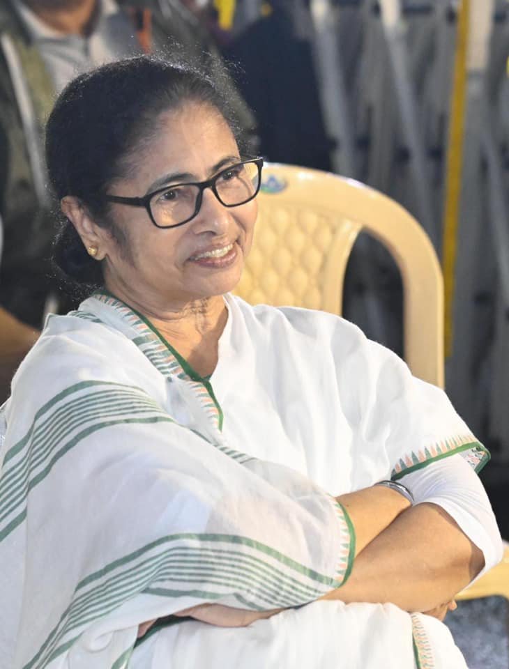 জীবনী শক্তিতে পরিপূর্ণ দিদি। 

#BanglarGorboMamata