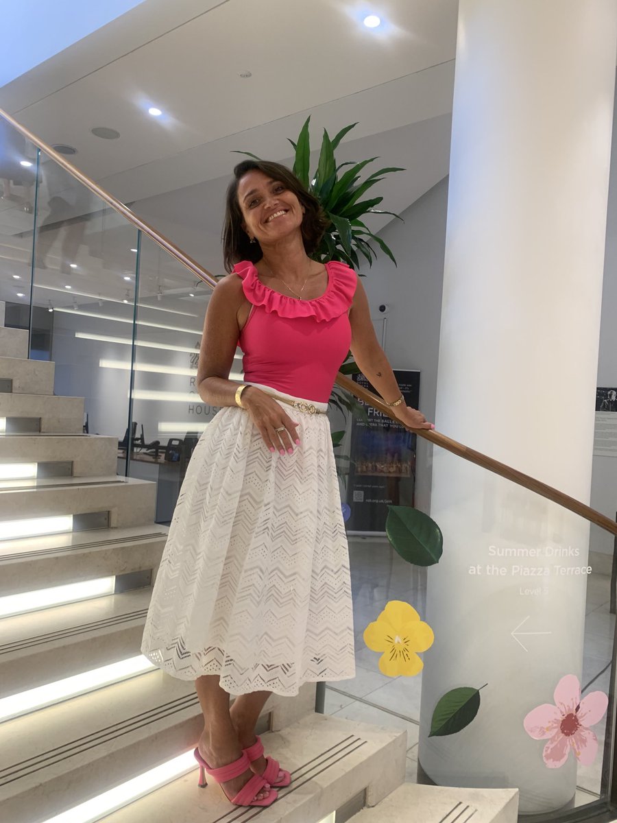 ⁦<a href="/RoyalOperaHouse/">Marge Inalia</a>⁩ an exquisite space for many things! ……lovely afternoon spent discussing plans for events I have been invited to perform at… thankfully things looking are looking up! 🎼💜🎼