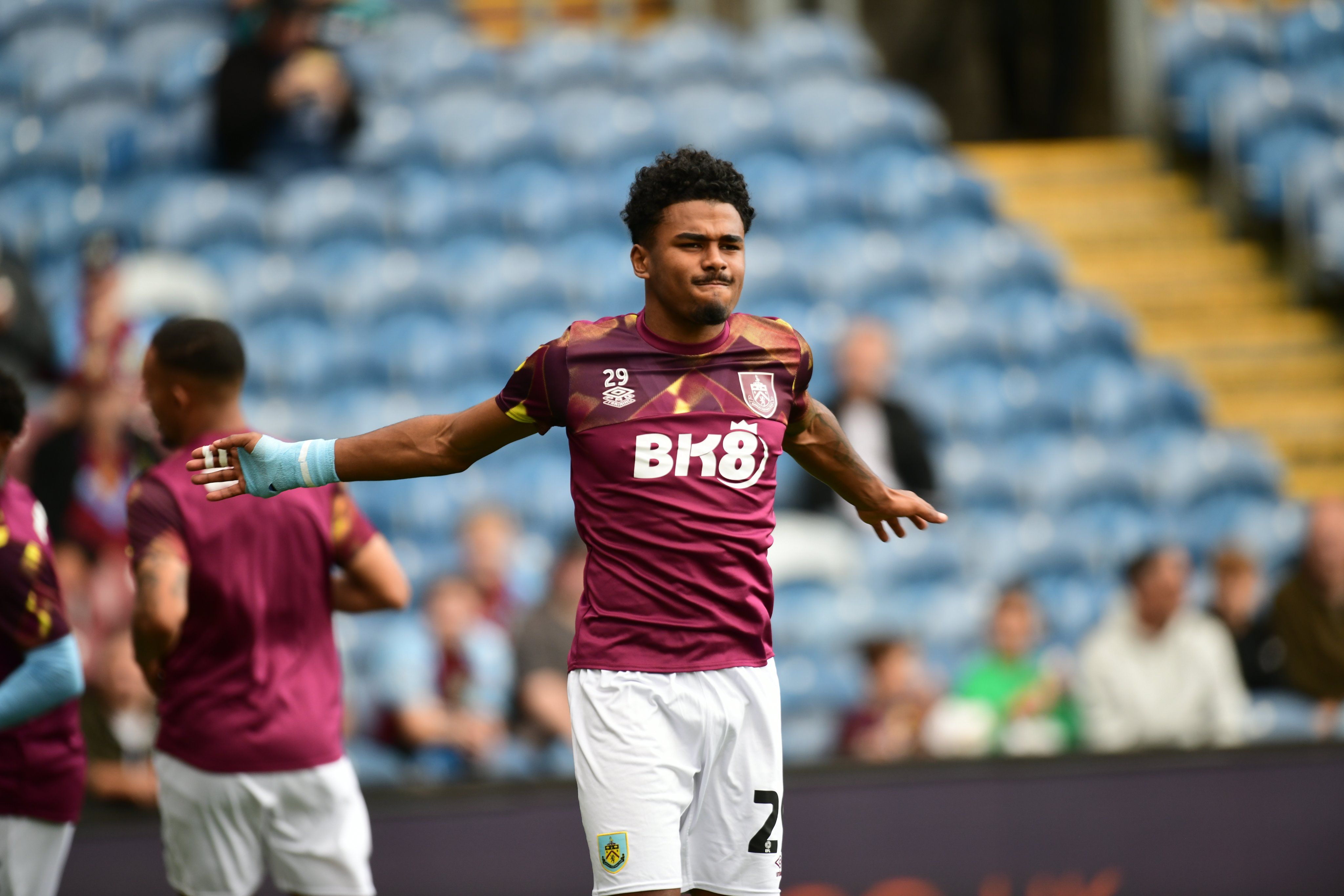 Burnley FC confirm W88 as front-of-shirt sponsor - Soccerscene