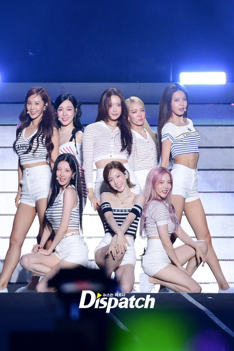 toddlerdeobi's tweet photo. 5 years ago, people kept on saying GG will disband because of the 3 members leaving SM.. But now despite being in 4 different agencies they still stand together on SMTOWN Concert 💗 

THANK YOU TAEYEON SUNNY TIFFANY HYOYEON YURI SOOYOUNG YOONA SEOHYUN FOR BEING @GirlsGeneration https://t.co/3YY4668rf0