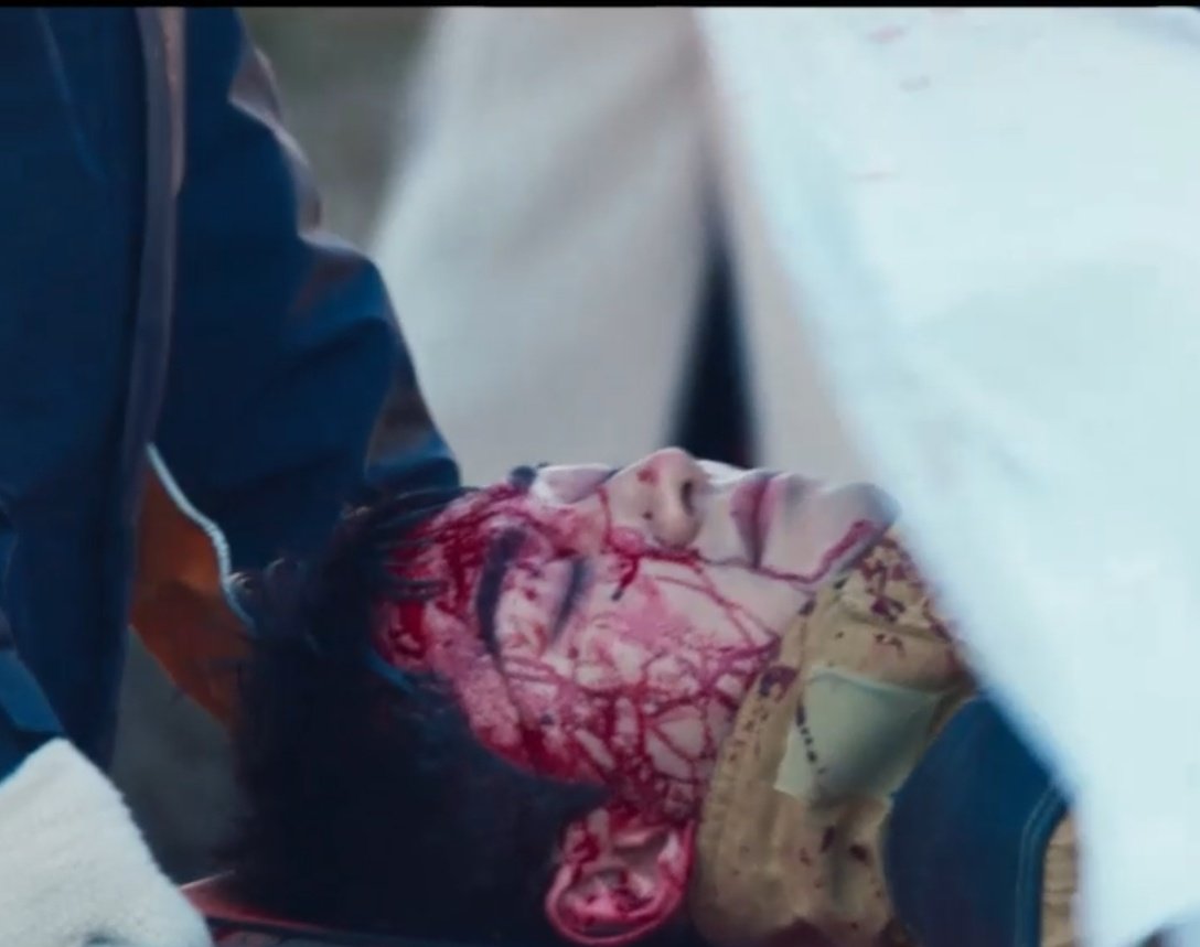 <a href="/kwakdongyeon97/">곽동연</a> be like "why always my character in my dream like this". But Thank You for always save your Brother. #BigMouth #BigMouthEp8 #Vincenzo