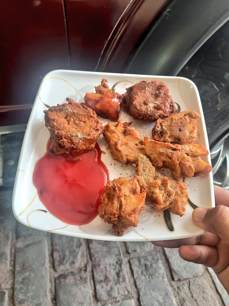 iamgurparvesh66's tweet photo. Aaajo v Pakorey Khaiye....
#Pakodey #Punjabi https://t.co/5w5HJIbiS9